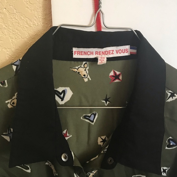 Cute Button Up Patterned Top - Picture 3 of 3